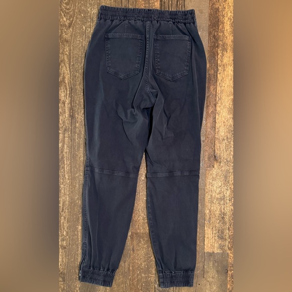 SPANX Stretch Twill Cargo Jogger Size M - Picture 3 of 8